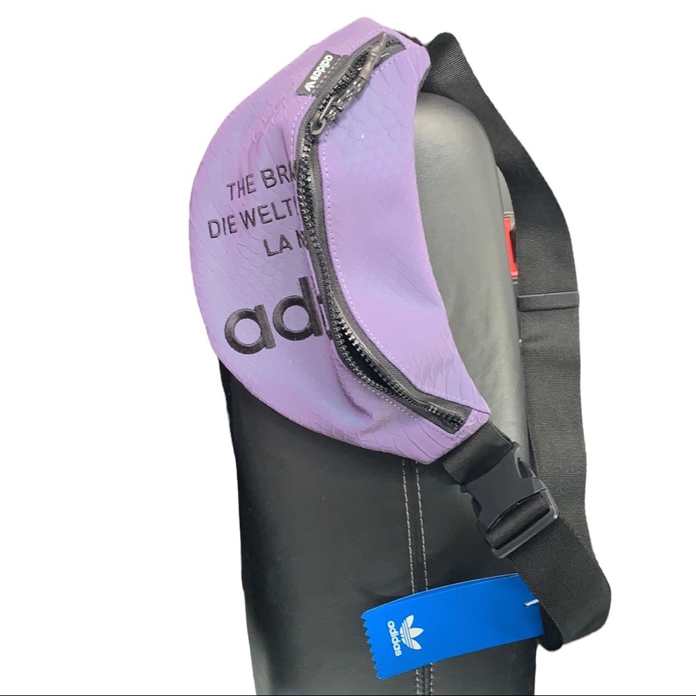BRAND NEW WITH TAGS ADIDAS WAISTBAG